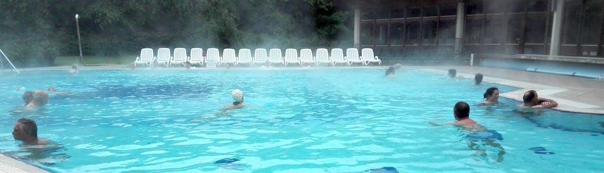 Ein einzigartiges Wasser: das Thermalwasser in Bad Bellingen, hier eines der großzügigen Außenbecken.