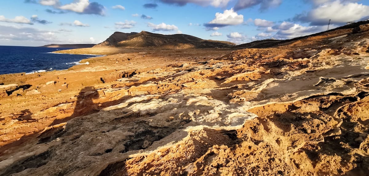 Cap Bon, Felsenküste an der nördlichsten Spitze nahe El Haouaria, Tunesien. Foto: Beate Ziehres, Reiselust-Mag