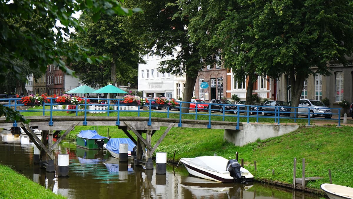 Friedrichstadt, Schleswig Holstein: Gracht. Foto: Beate Ziehres