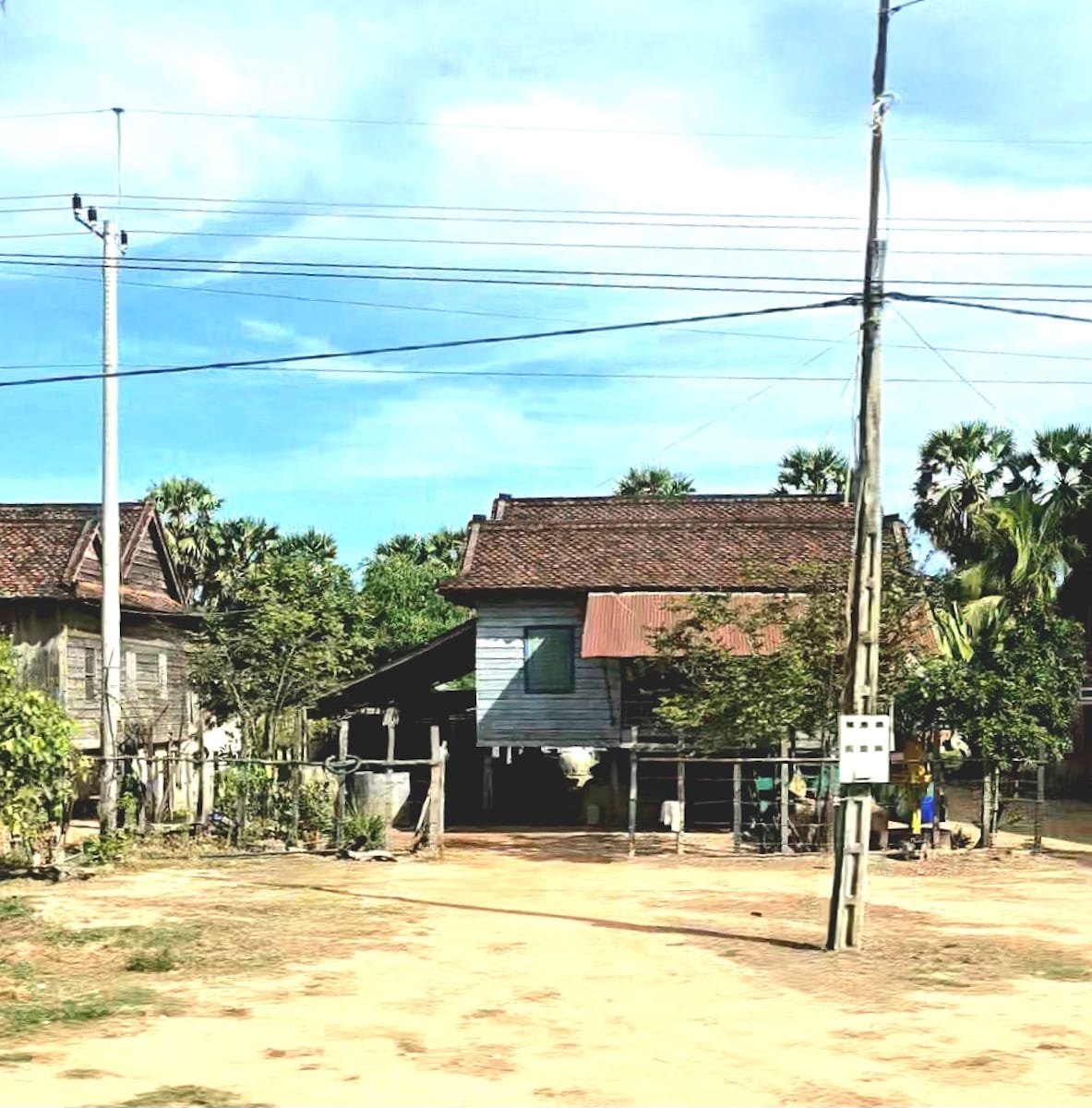 Ländliches Wohnhaus bei Siem Reap. Foto: Beate Ziehres, Reiselust-Mag