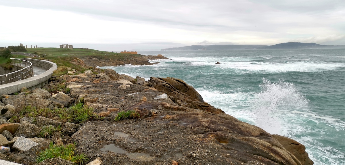 A Coruna, Küste, Brandung. Foto: Beate Ziehres, Reiselust-Mag