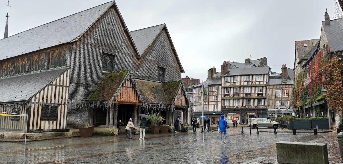 Kreuzfahrt Hamburg-Mallorca: Landausflug Honfleur. Foto: Beate Ziehres, Reiselust-Mag