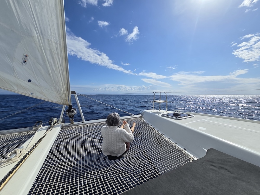 Segeltörn Kroatien, freischwebend zwischen Himmel und Wellen. Foto: Ana Isabel Fuente Juarez