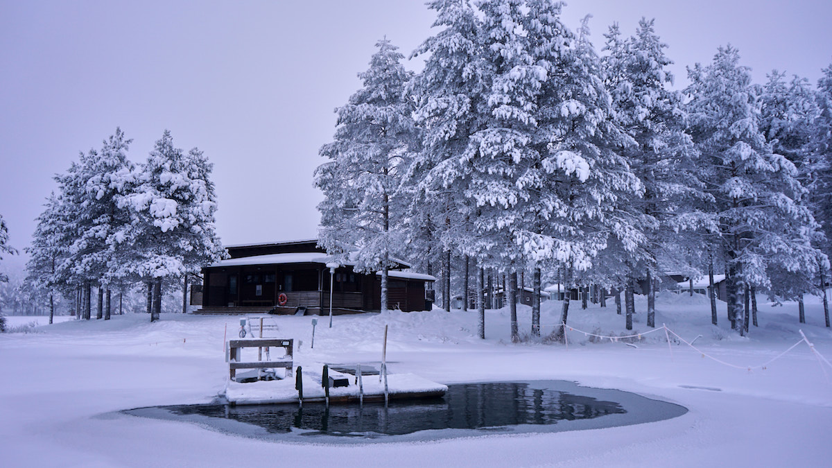 Kuusamo, Finnland: Blockbohlensauna im Kuusamon Tropiikki. Foto: Beate Ziehres, Reiselust-Mag