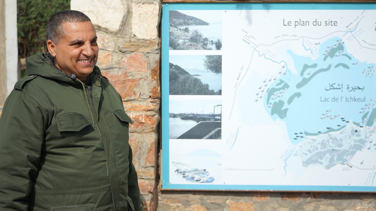 Ranger Rejeb Borni empfängt Urlauber im Nationalpark Lac Ichkeul im Norden von Tunesien. Foto: Beate Ziehres