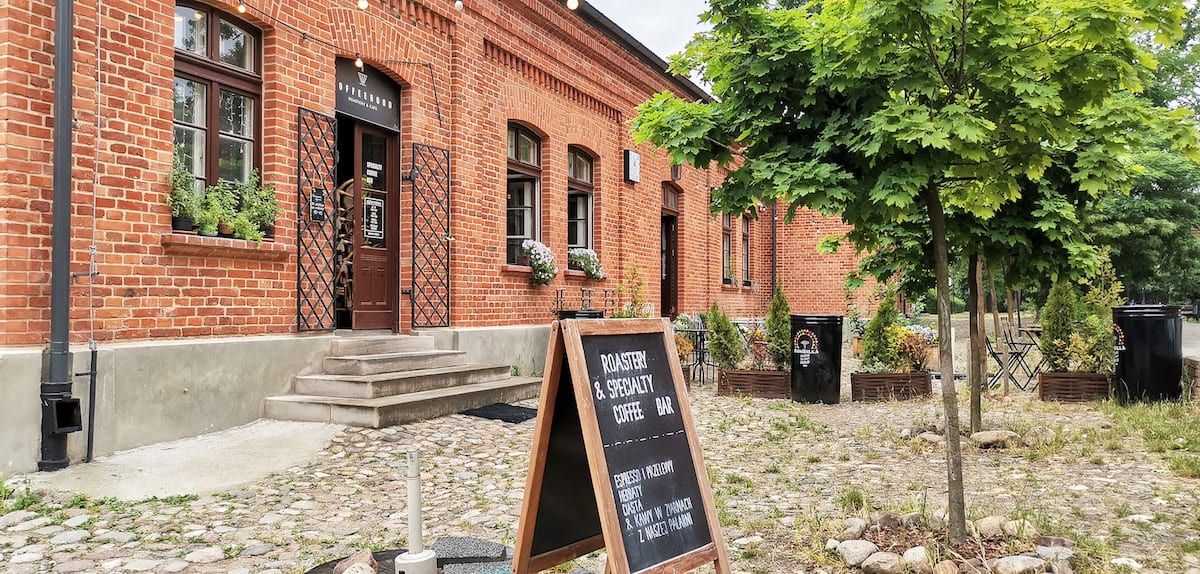 Lodz, Café im revitalisierten Stadtteil Pfaffenmühle. Foto: Beate Ziehres, Reiselust-Mag