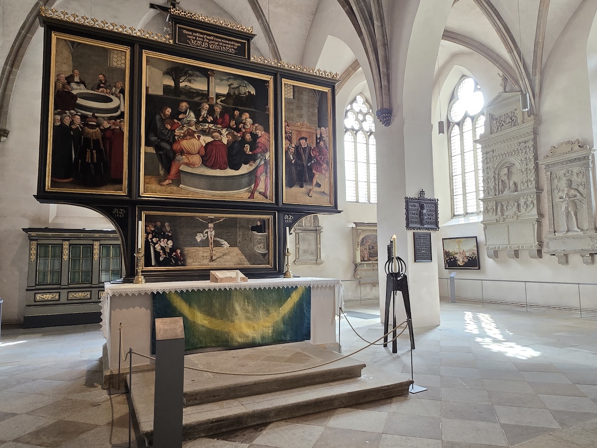 Lutherstadt Wittenberg, Stadtkirche, Altar. Foto: Beate Ziehres, Reiselust-Mag