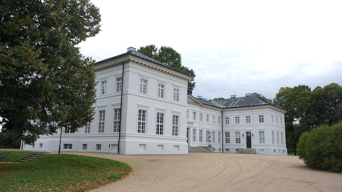 Oberbruch, Neuhardenberg Schloss. Foto: Beate Ziehres