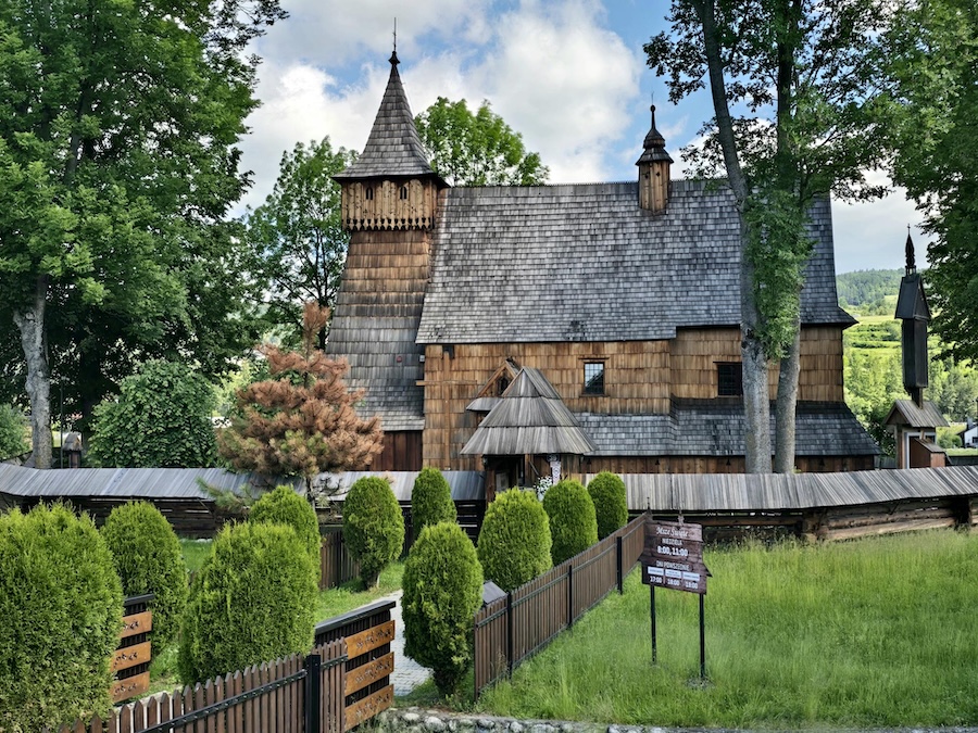 Debno Stabkirche, Pieninen. Foto: Beate Ziehres, Reiselust-Mag