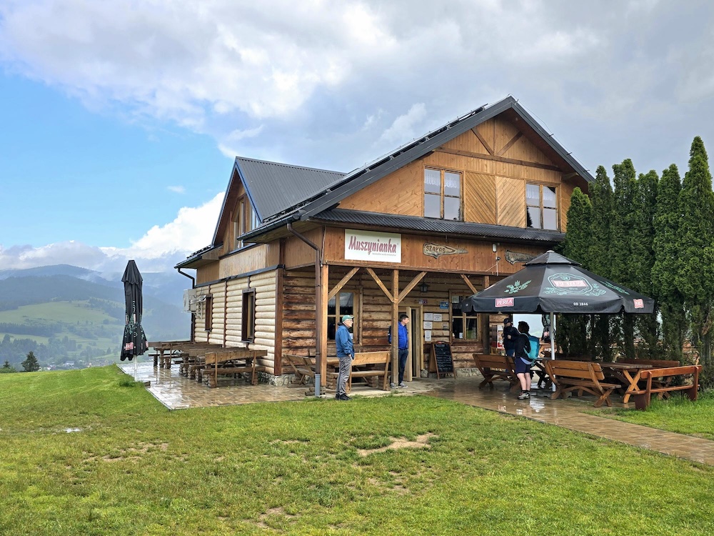 Almhütte in den Pieninen. Foto: Beate Ziehres, Reiselust-Mag