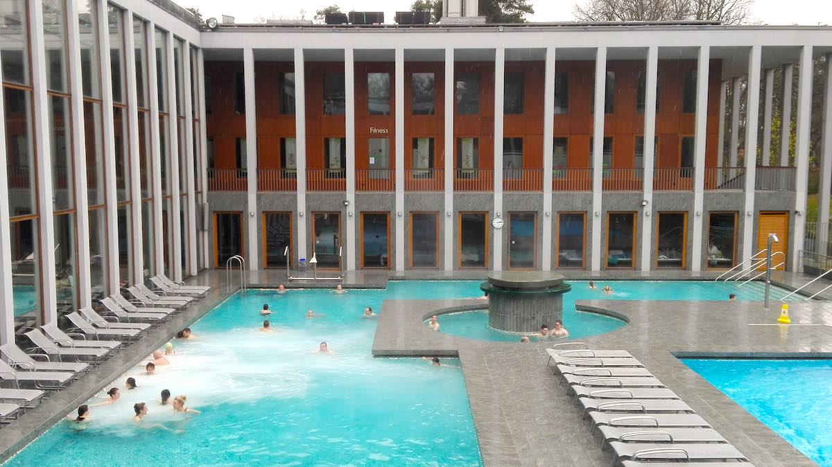 Bad Saarow Therme: Eine Massage im Thermalsolewasser gefällig? – Foto: Beate Ziehres