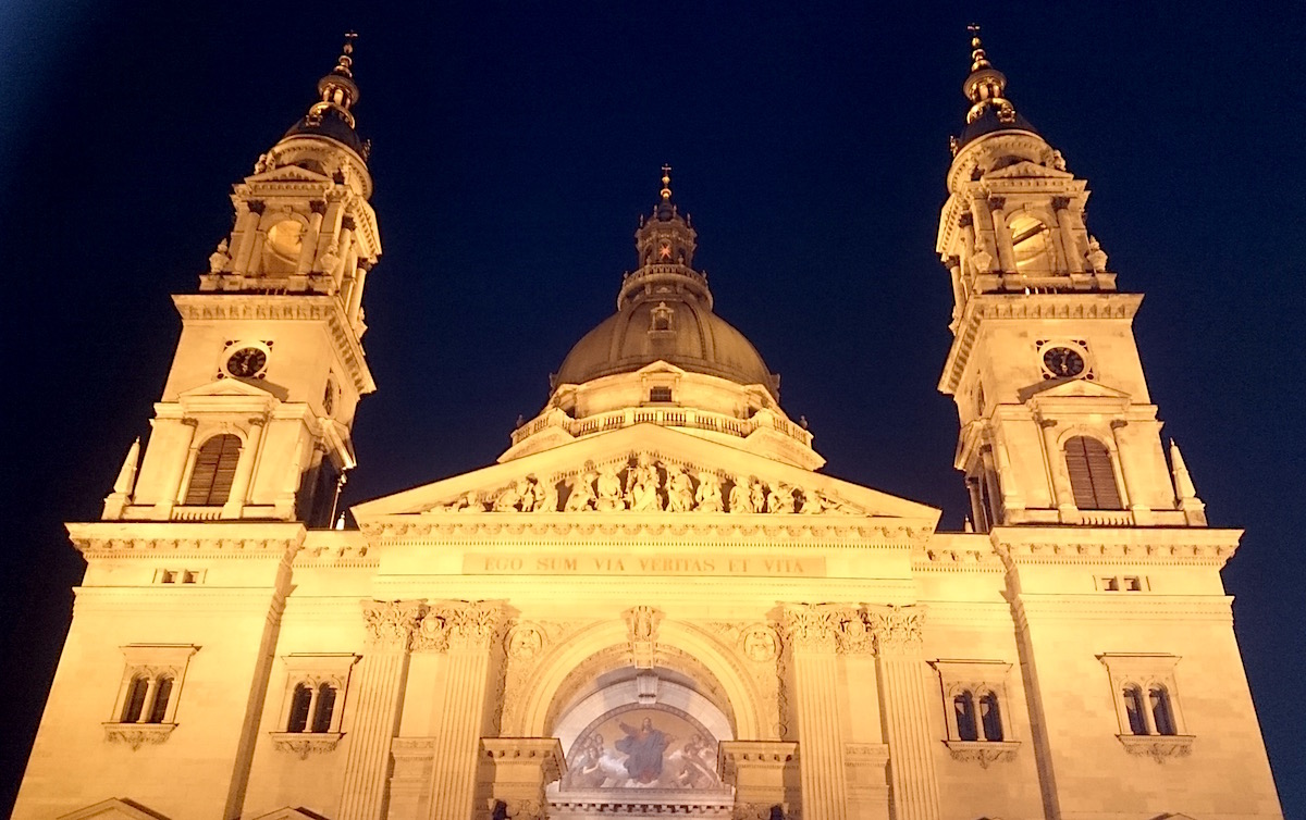 Sehenswürdigkeiten in Budapest: die St.-Stephans-Basilika – Foto: Lena Ziehres