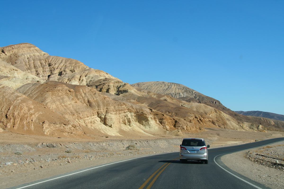 Im Death Valley auf dem Weg nach Süden ... – Foto: Beate Ziehres