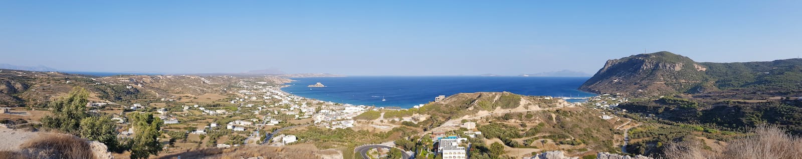 Ausblick von den Hügeln auf Kefalos – Foto: Lena Ziehres