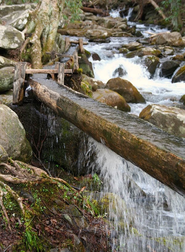 Tennessee: Der westliche Twin Creek bei Gatlinburg als Mühlenbach – Foto: Beate Ziehres