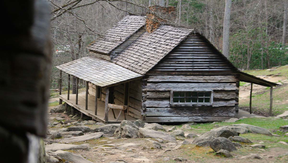 Tennessee: Das Wohnhaus des Farmers Noah "Bud" Ogle inmitten der Smoky Mountains – Foto: Beate Ziehres