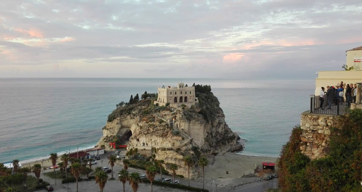 Die Wallfahrtskirche Santa Maria in Tropea, Kalabrien, Italien – Foto: Beate Ziehres