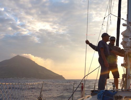 Nacht am Stromboli – Höhepunkt eines Segeltörns