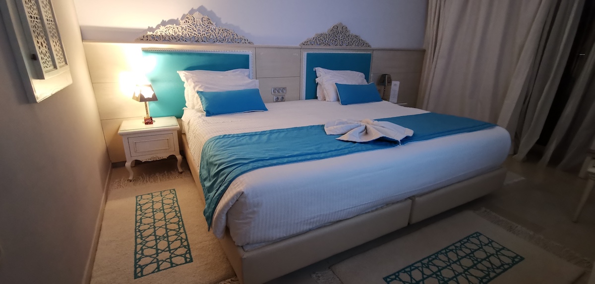 Royal Tulip Korbous Bay Hotel, Tunesien, Zimmer. Foto: Beate Ziehres, Reiselust-Mag