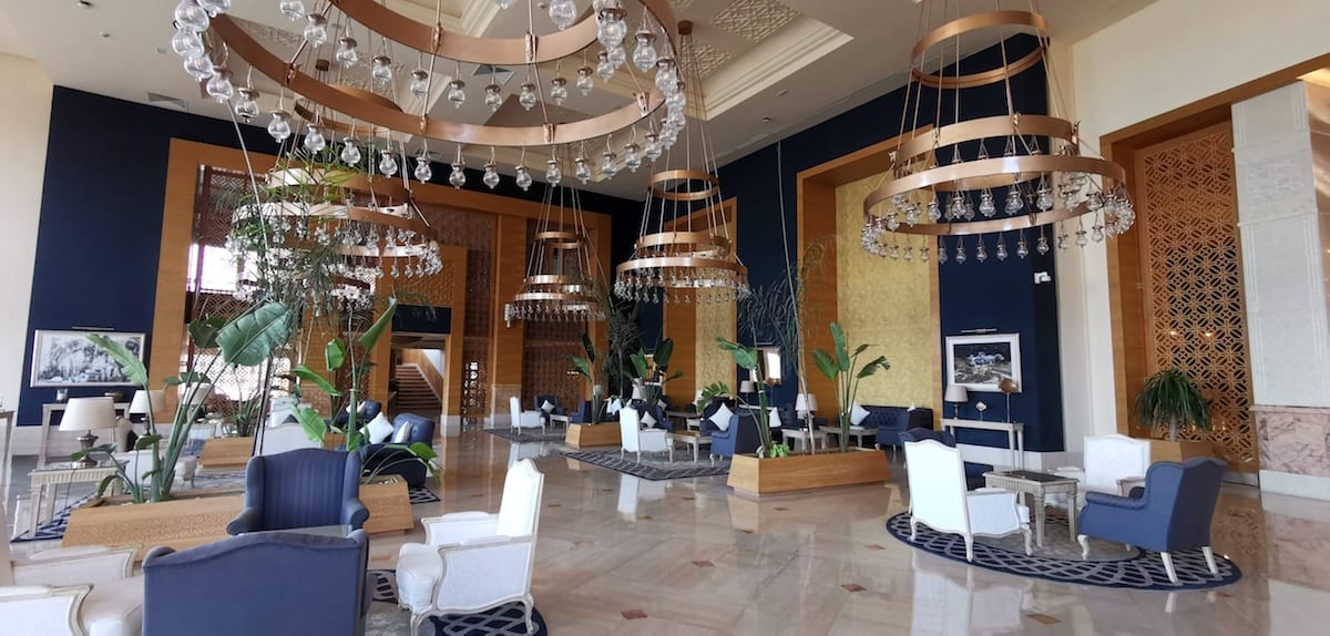Royal Tulip Korbous Bay Hotel, Tunesien, Lobby. Foto: Beate Ziehres, Reiselust-Mag