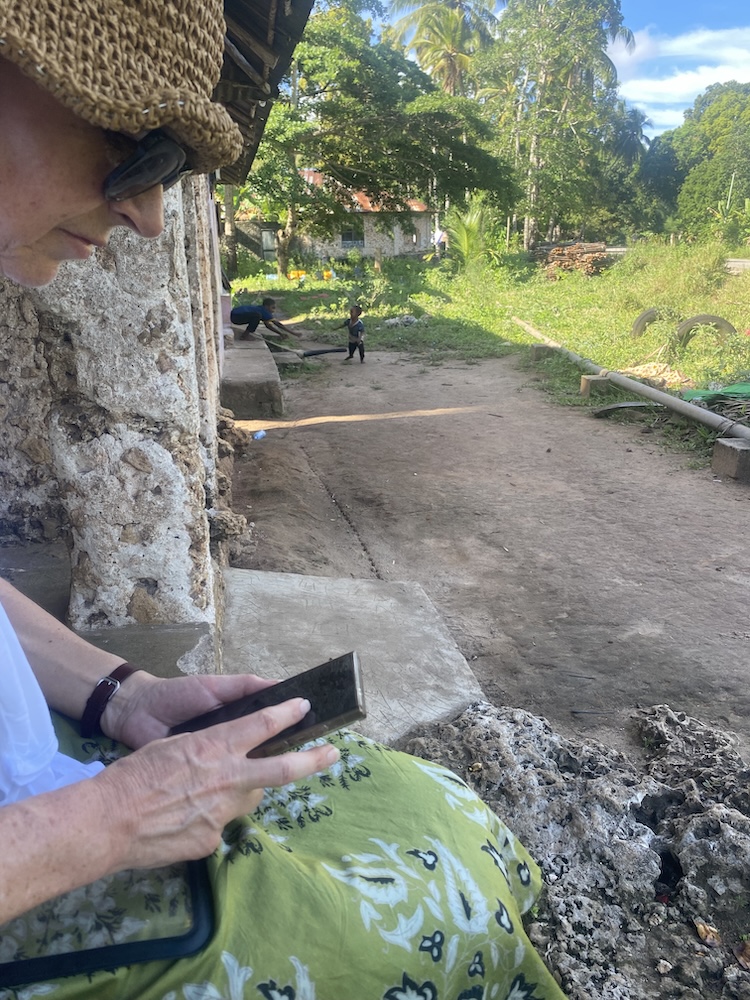 Sansibar Dorfleben. Pause. Foto: Ruth Bauer, Reiselust-Mag