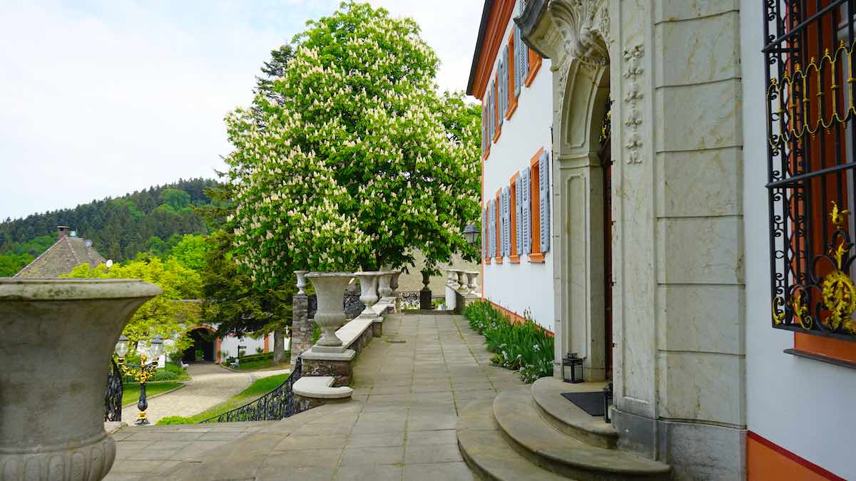 Das Schlossportal – Foto: Beate Ziehres