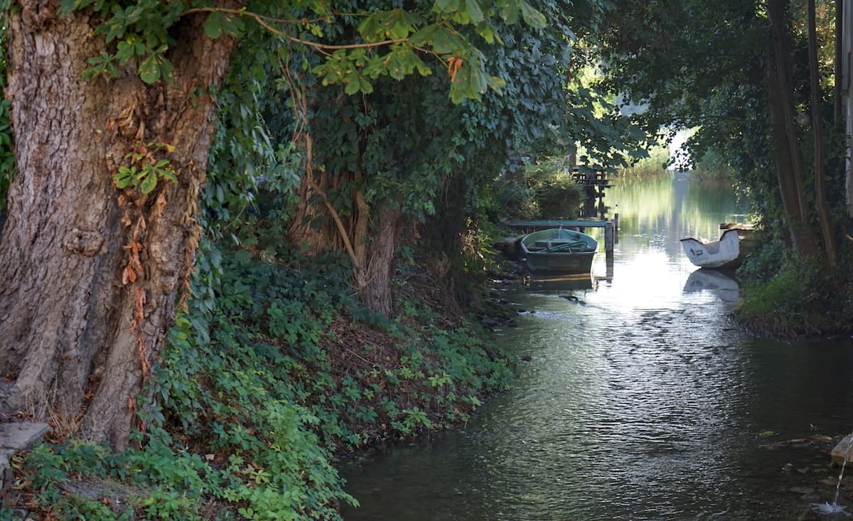 Seenland Oder-Spree, Buckow, Märkische Schweiz, Abfluss Stoiber vom Buckowsee. Foto: Beate Ziehres