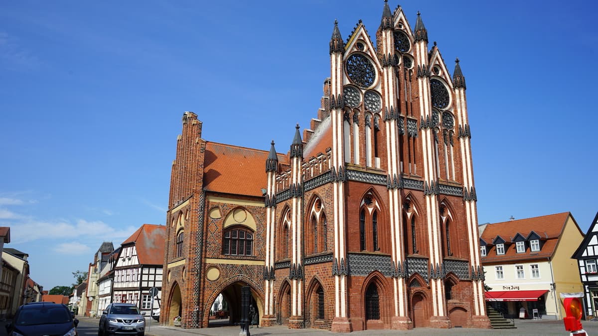 Rathaus der alten Hansestadt Tangermünde. Foto: Beate Ziehres