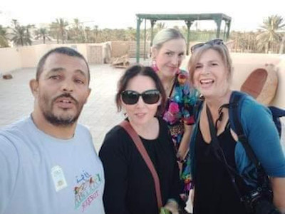 Selfie auf der Dachterrasse des Café Berbère, Tozeur. Foto: Walid Ghada