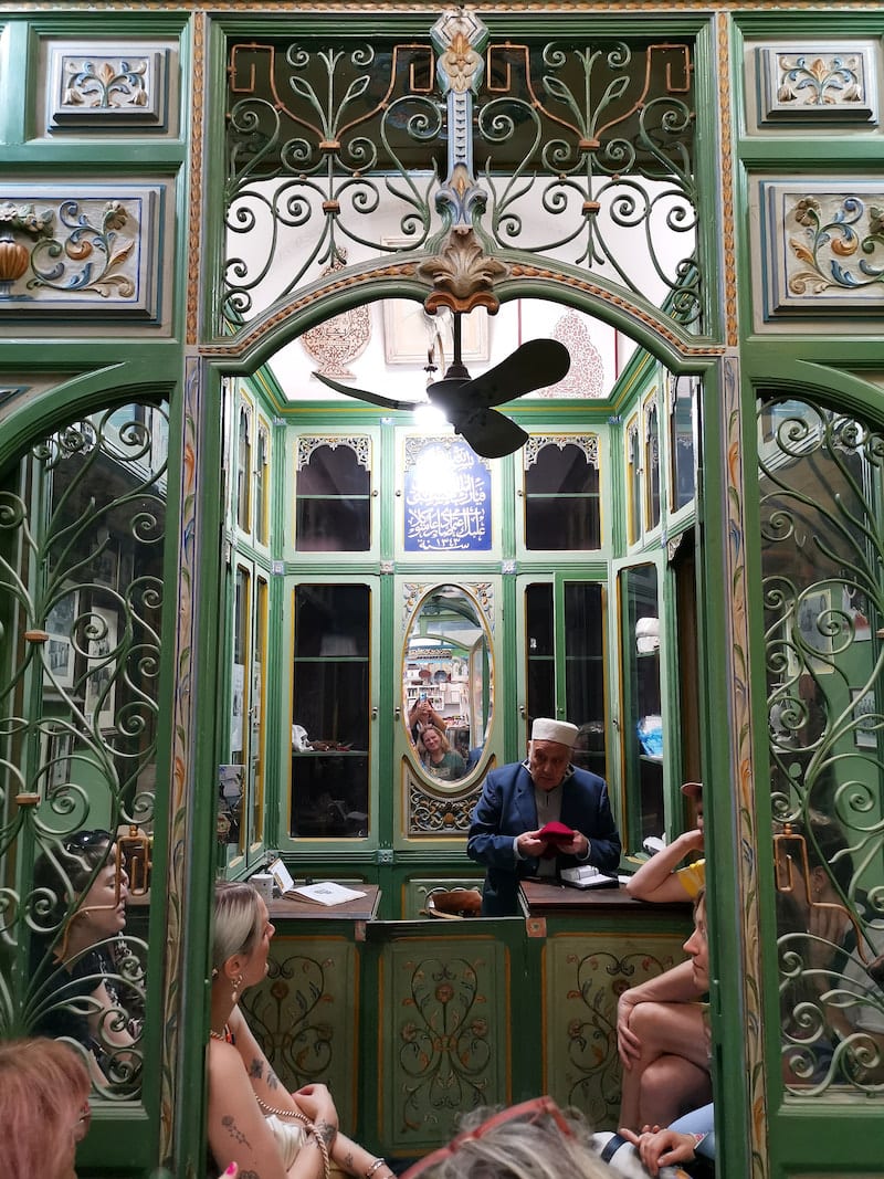 Tunis, Tunesien: Im Laden von Fathi Blaich. Foto: Beate Ziehres, Reiselust-Mag