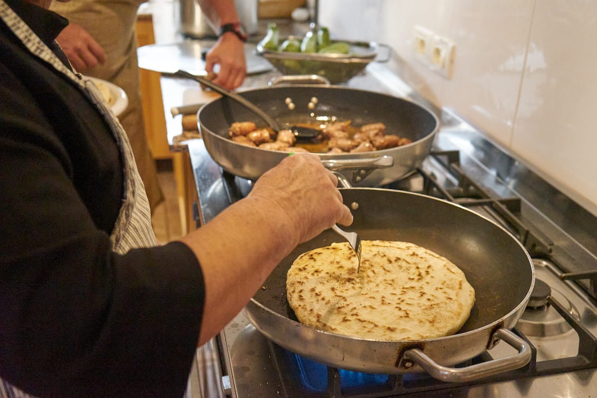 Kochkurs in Umbrien: Torta al testo. Foto: Beate Ziehres, Reiselust-Mag