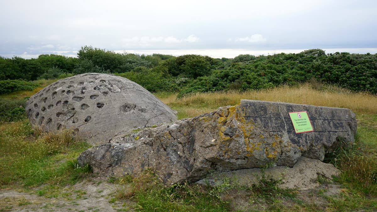 Wangerooge: gesprengter Bunker – Foto: Beate Ziehres