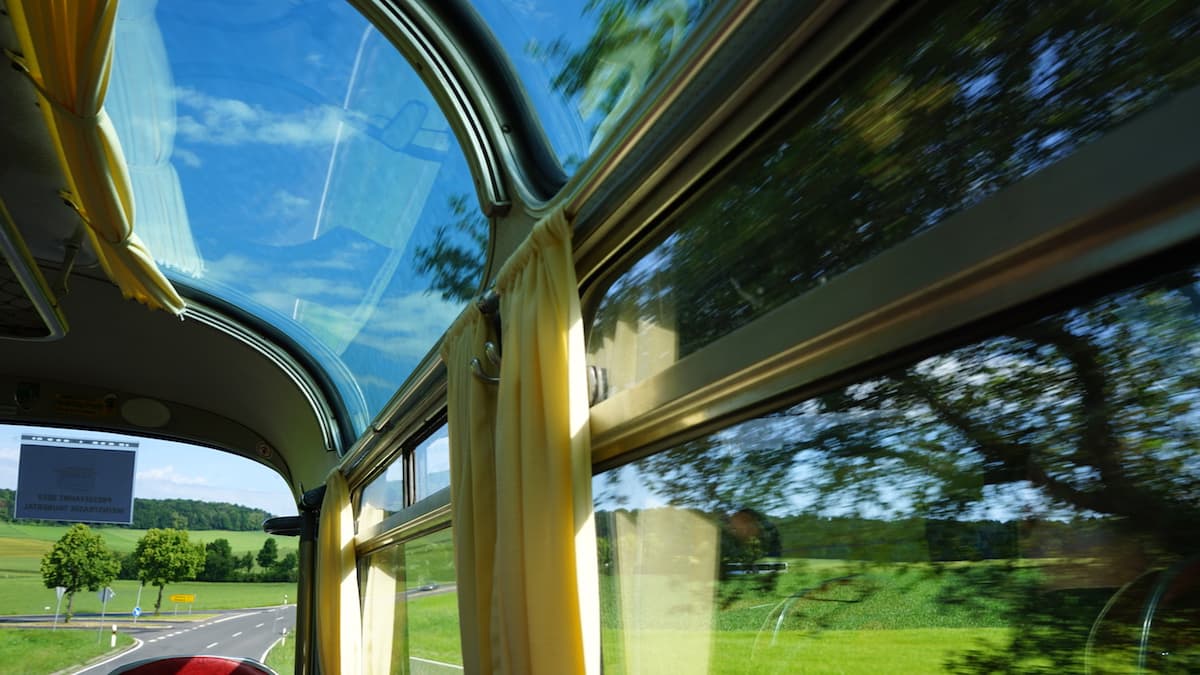 Bus mit Aussicht. Foto: Beate Ziehres